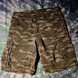 Lee cargo camo shorts